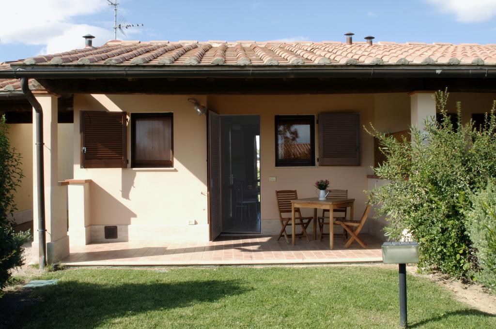 Residenza Principina Aparthotel Principina Terra Exterior photo