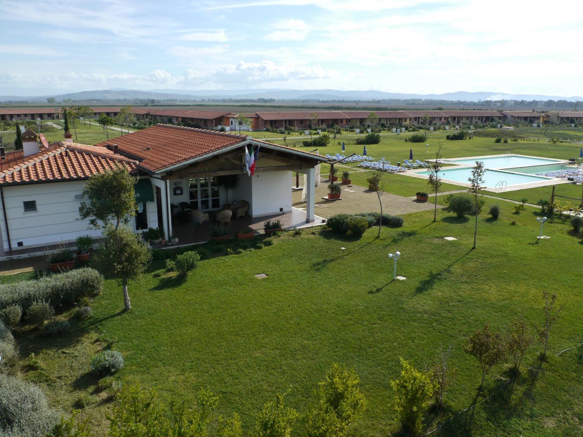Residenza Principina Aparthotel Principina Terra Exterior photo